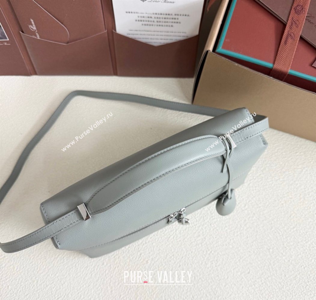 Loro Piana LP Extra Pocket Pouch L27 in Palm-Grained Calfskin Eucalyptus 2025 (YY-250625079)