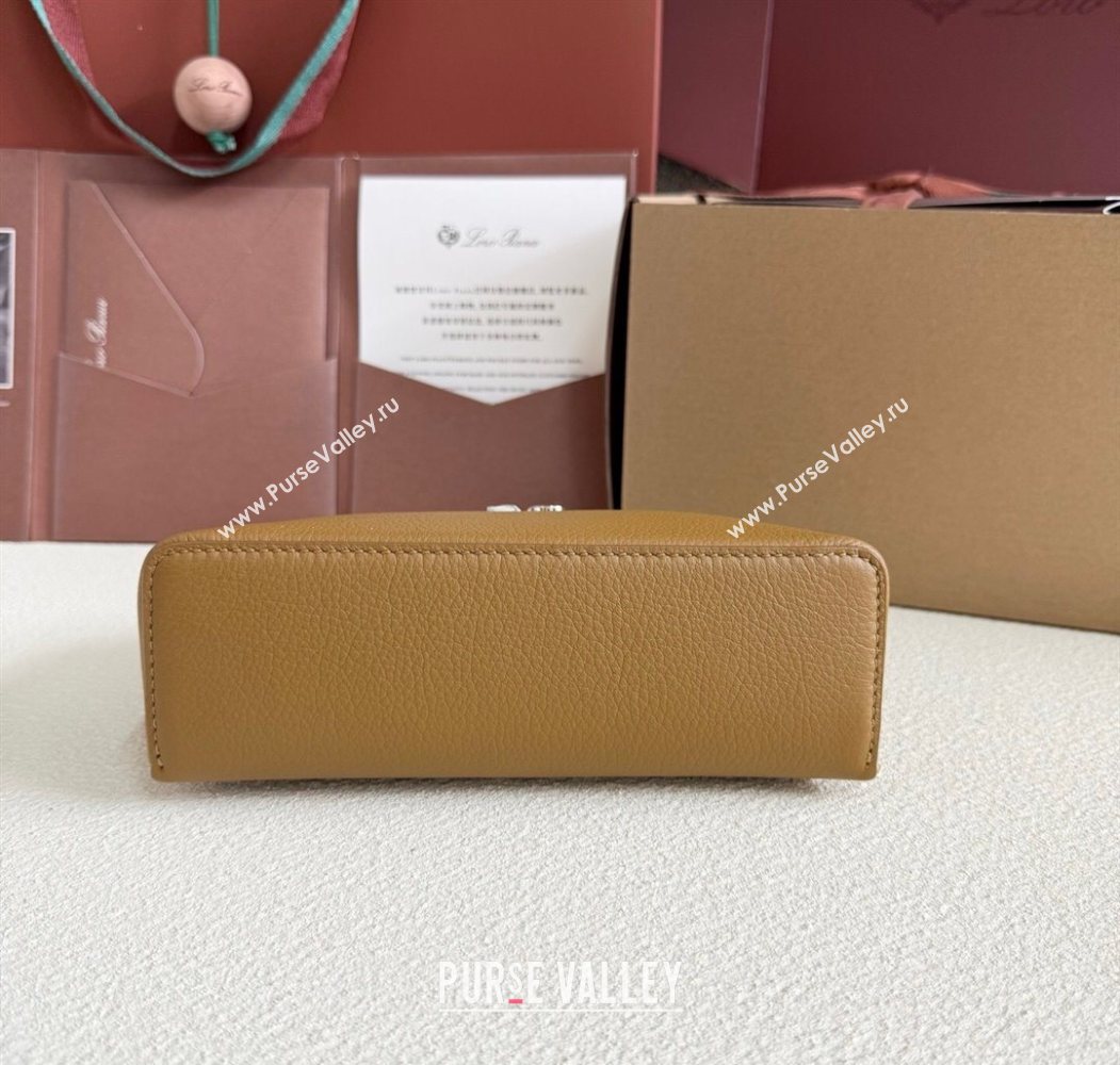 Loro Piana LP Extra Pocket Pouch L19 in Grained Calfskin Jungle Brown 2025 (YY-250625045)