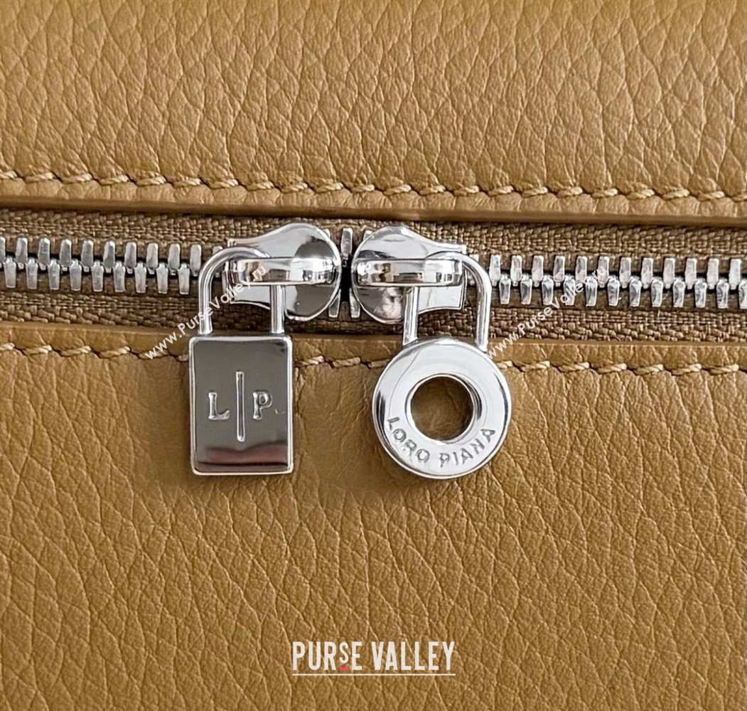 Loro Piana LP Extra Pocket Pouch L19 in Grained Calfskin Jungle Brown 2025 (YY-250625045)