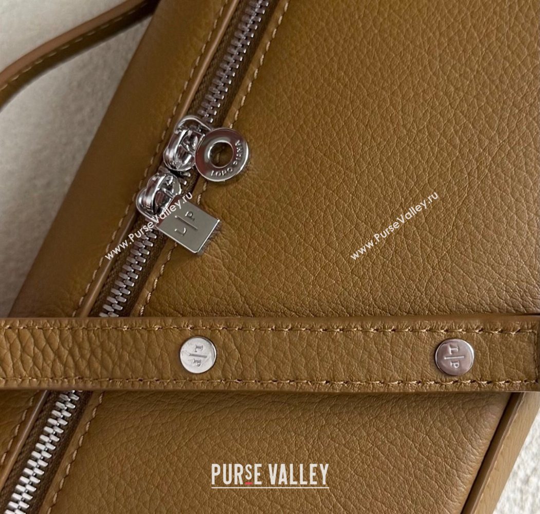 Loro Piana LP Extra Pocket Pouch L19 in Grained Calfskin Jungle Brown 2025 (YY-250625045)