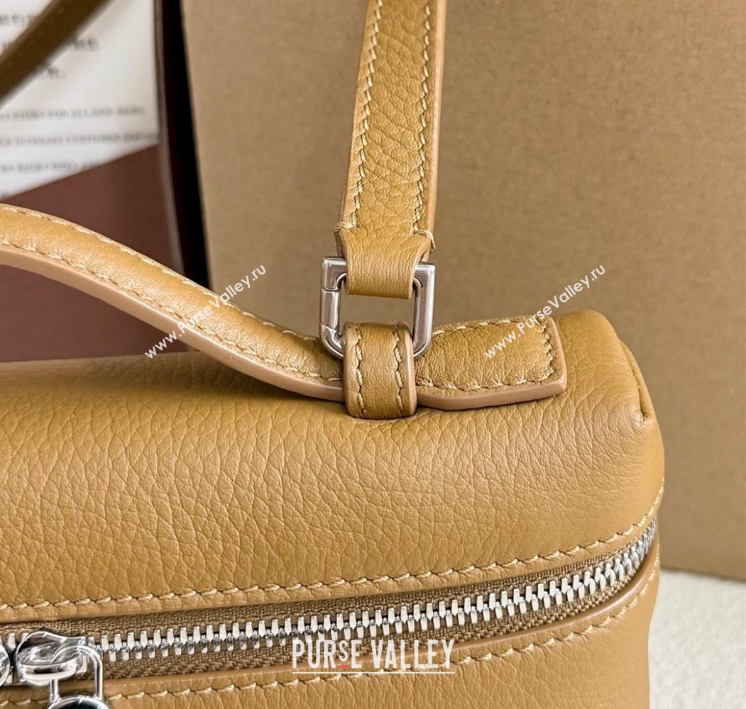 Loro Piana LP Extra Pocket Pouch L19 in Grained Calfskin Jungle Brown 2025 (YY-250625045)