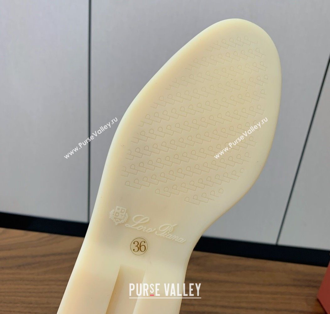 Loro Piana Charms Walk Babouche Loafer Mules in Suede and Crocodile-Like Leaher Inserts Light Apricot 2025 (HH-250708013)