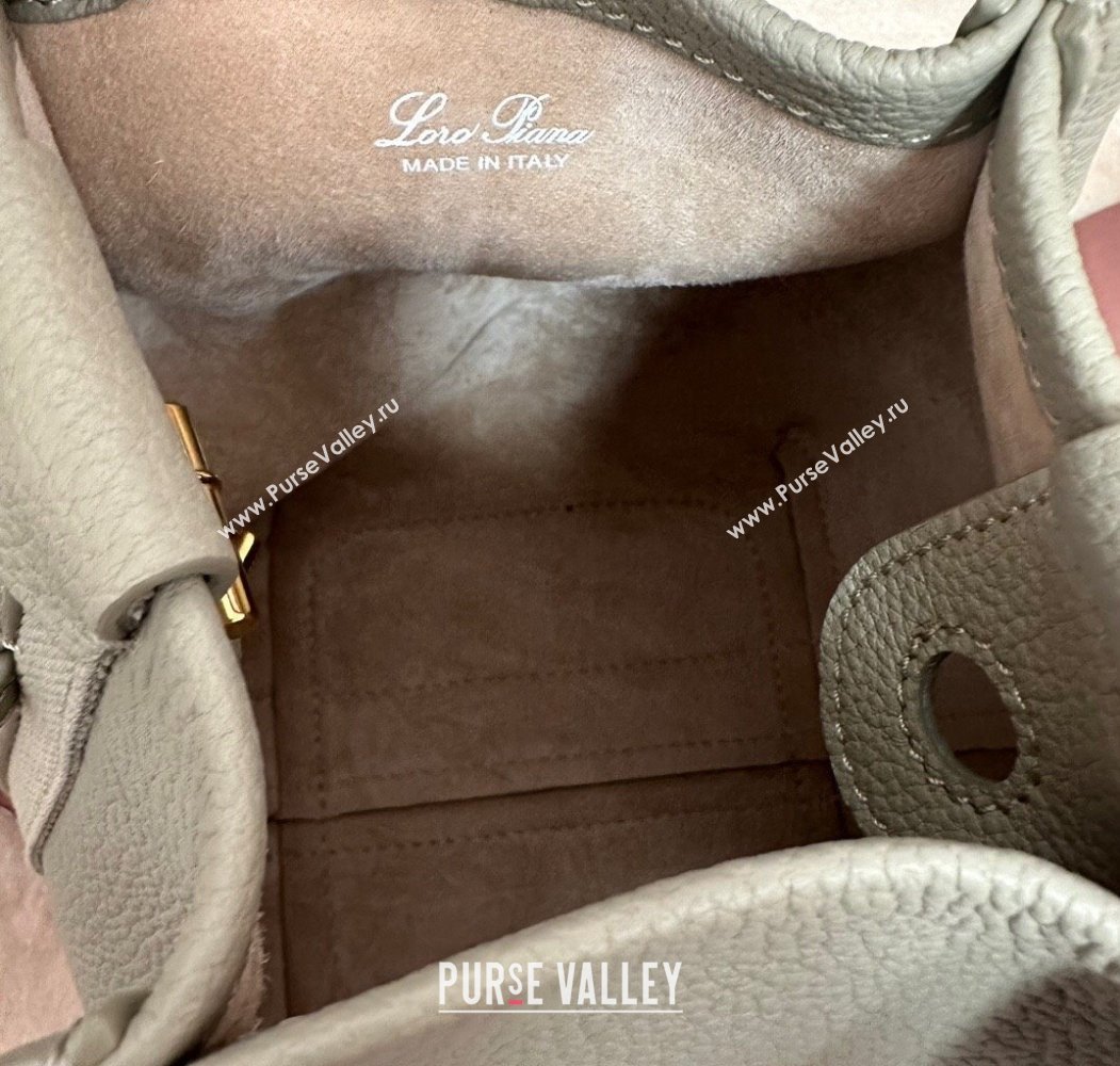 Loro Piana Small Bale Bucket Bag in Grained Calfskin Leather Dry Artemisia 2025 0925 (XLU-250925054)