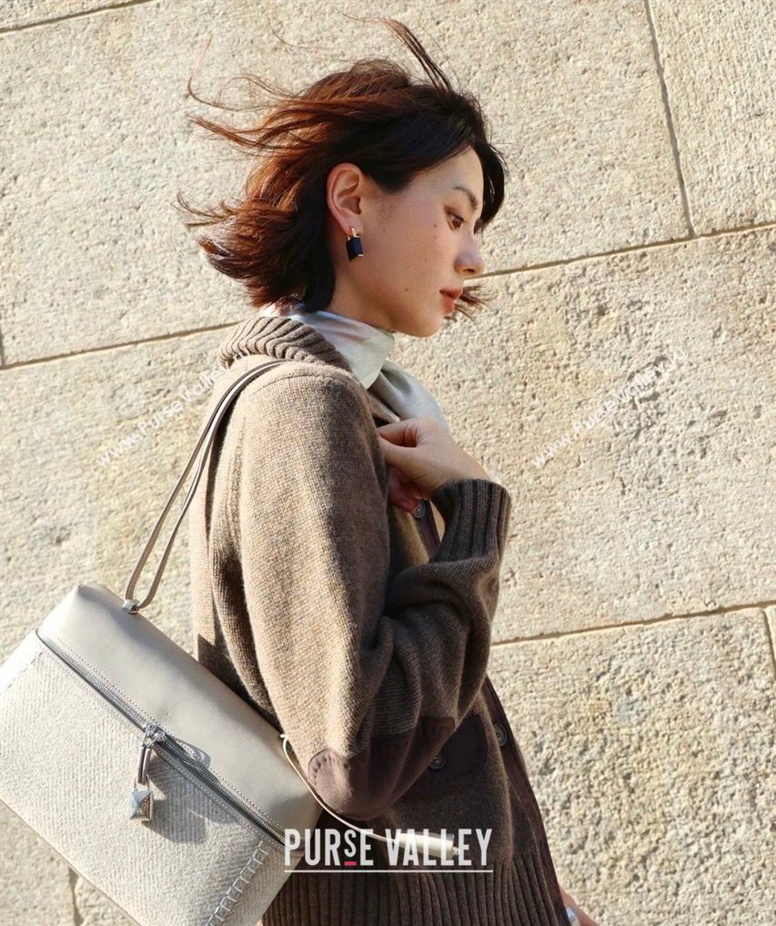 Loro Piana LP Extra Bag L27 in Cashmere and Leather Grey 2026 FAQ2800 (BF-260408045)
