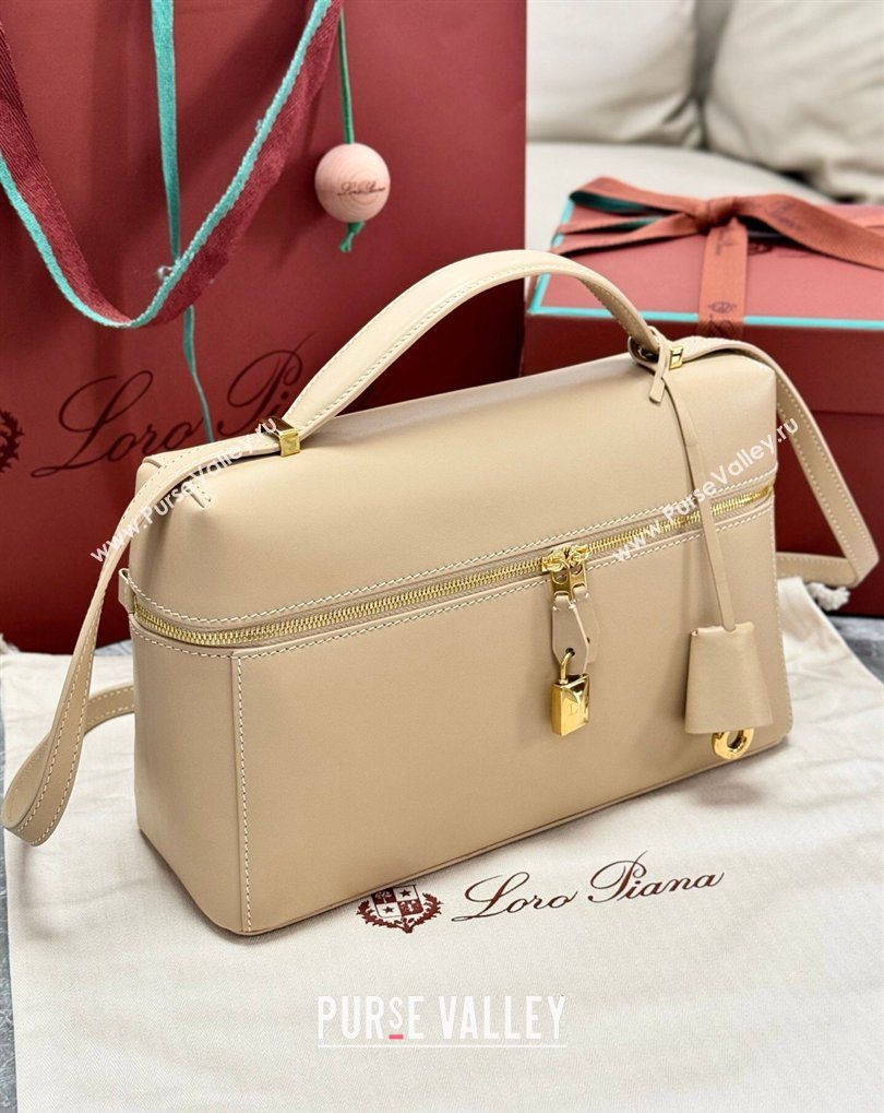 Loro Piana LP Extra Bag L27 in Smooth Leather Light Mastic 2026 FAO3001 (BF-260408048)