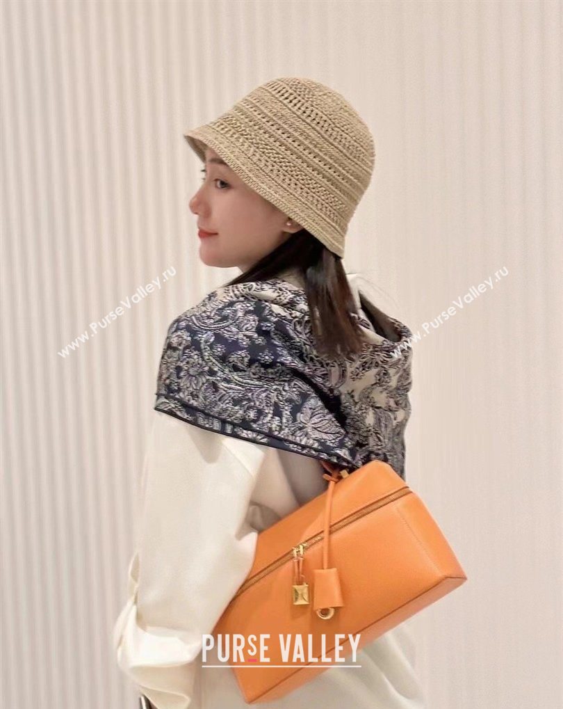 Loro Piana LP Extra Bag L27 in Calfskin Leather Cinnamon 2026 FAO3001 (BF-260408052)