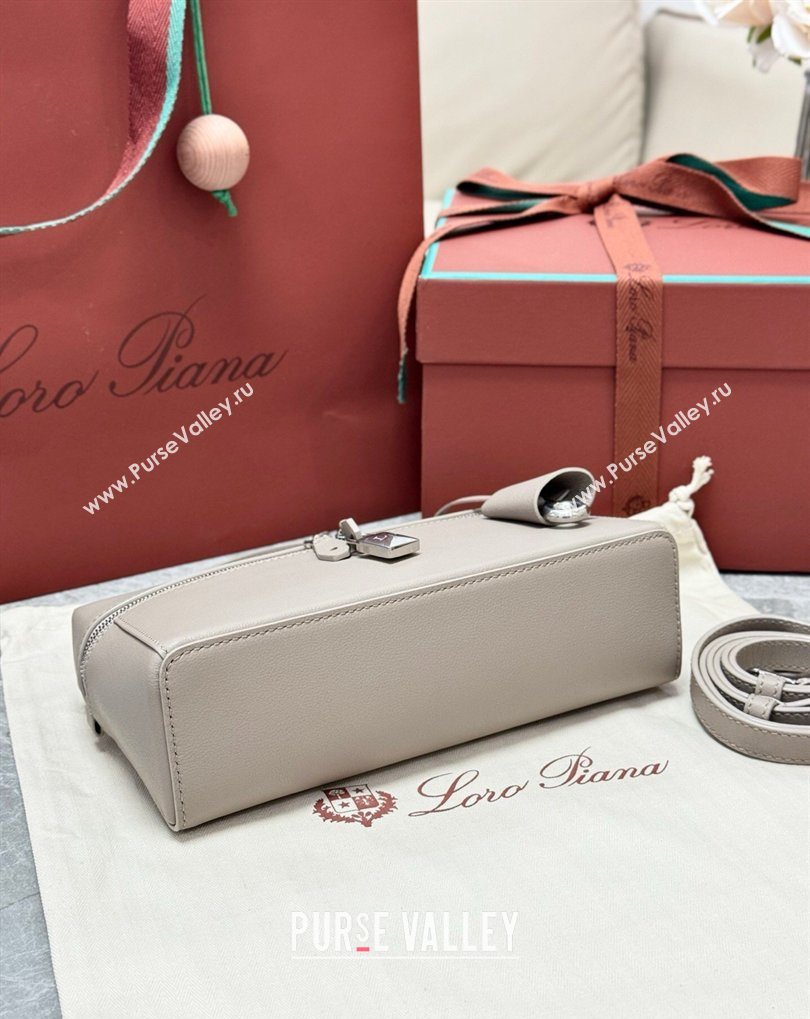 Loro Piana LP Extra Bag L23 in Calfskin Leather Dove Grey 2026 FAQ2126 (BF-260408067)