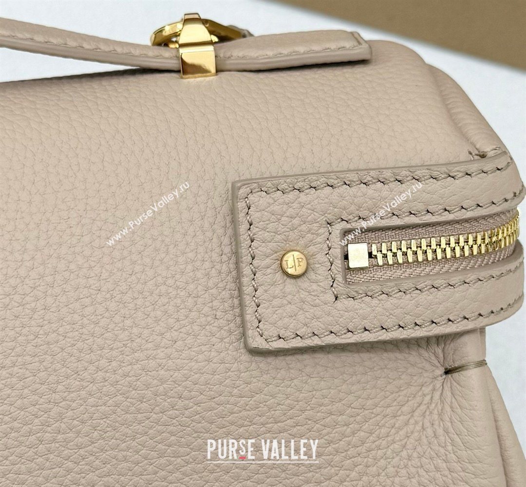 Loro Piana LP Extra Softy Bag L33 in Grained Leather Vanilla Beige 2026 FAQ6591 (MHUI-260408001)