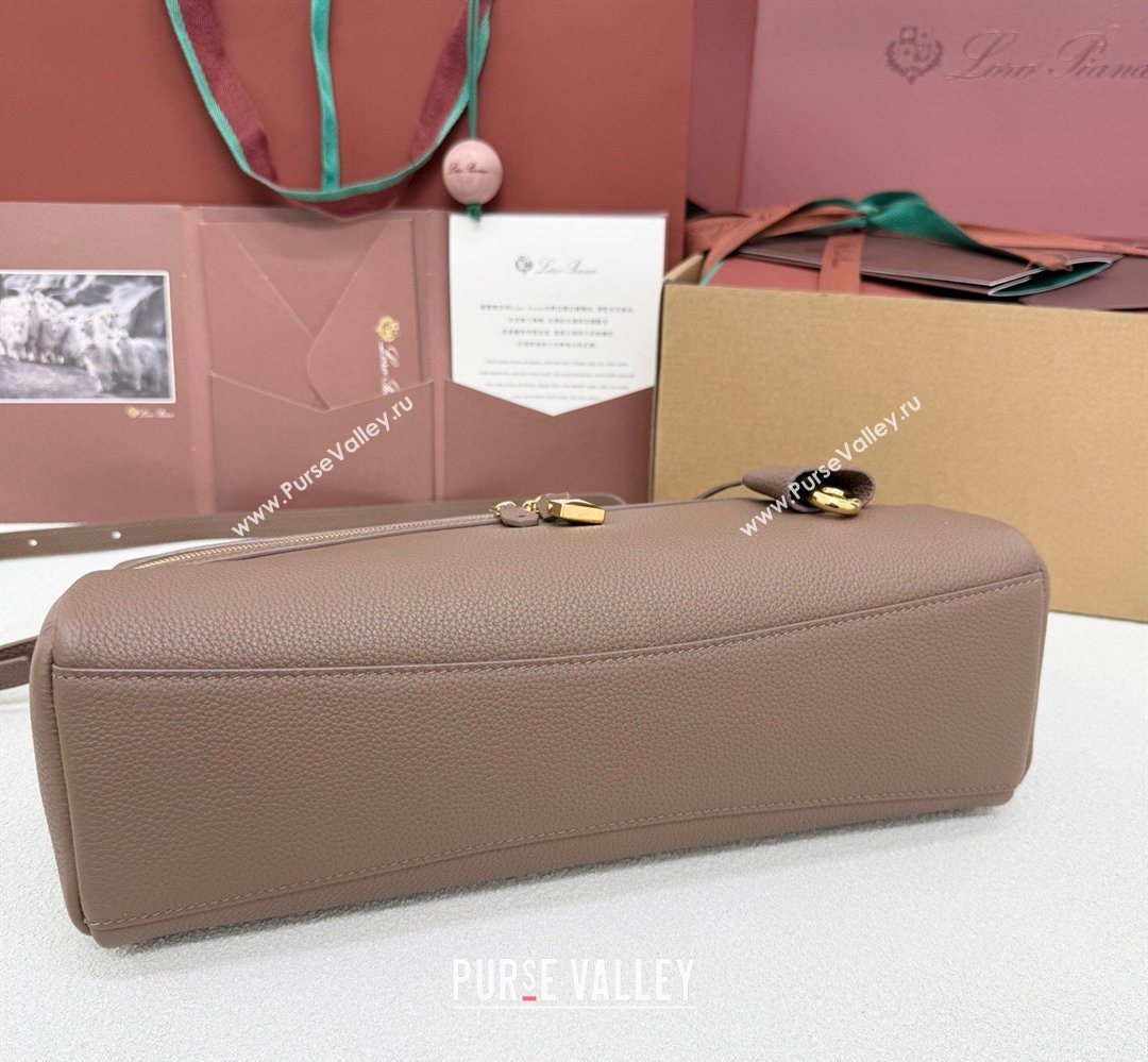 Loro Piana LP Extra Softy Bag L33 in Grained Leather Rock Grey 2026 FAQ6591 (MHUI-260408003)