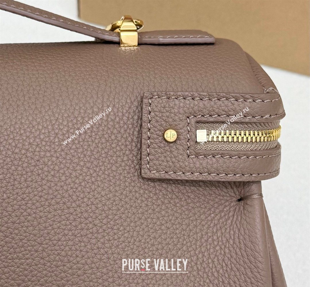 Loro Piana LP Extra Softy Bag L33 in Grained Leather Rock Grey 2026 FAQ6591 (MHUI-260408003)