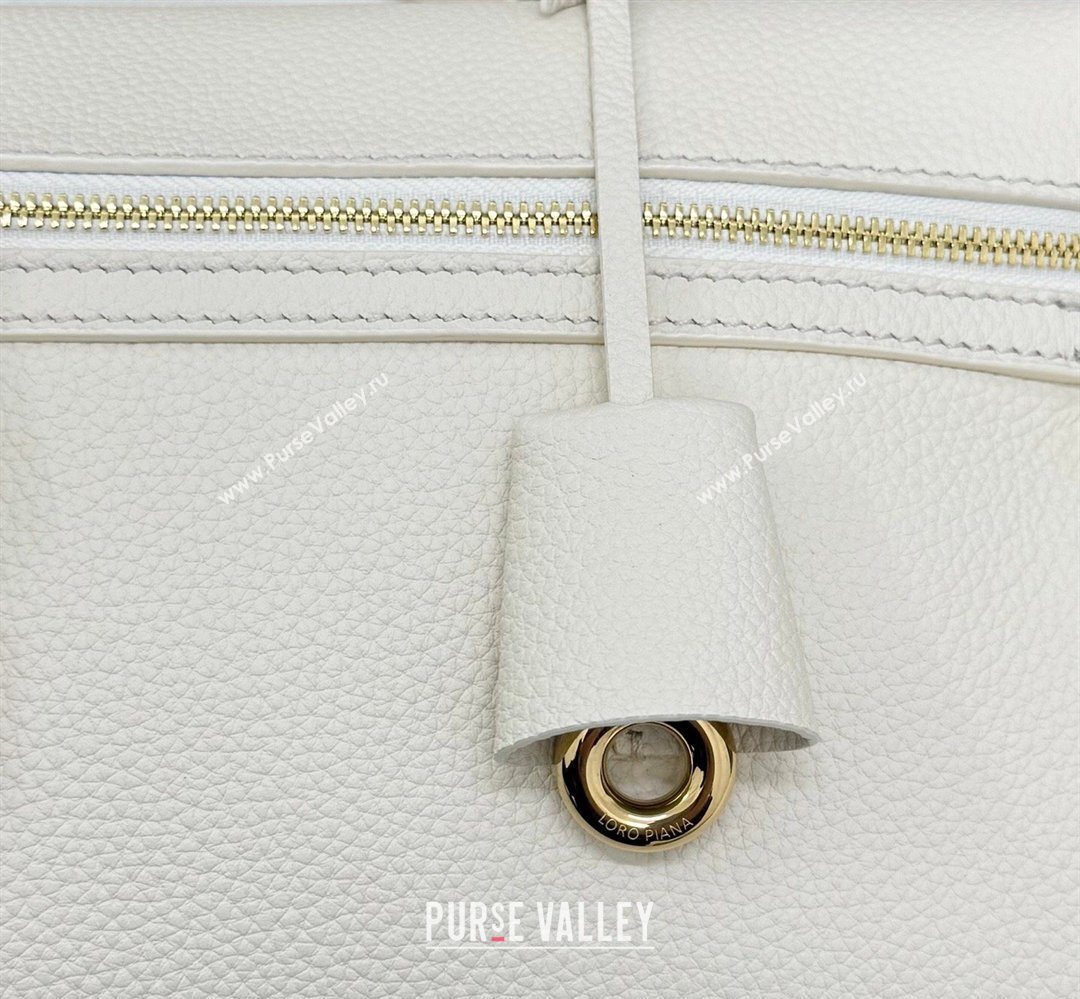 Loro Piana LP Extra Softy Bag L33 in Grained Leather White 2026 FAQ6591 (MHUI-260408005)
