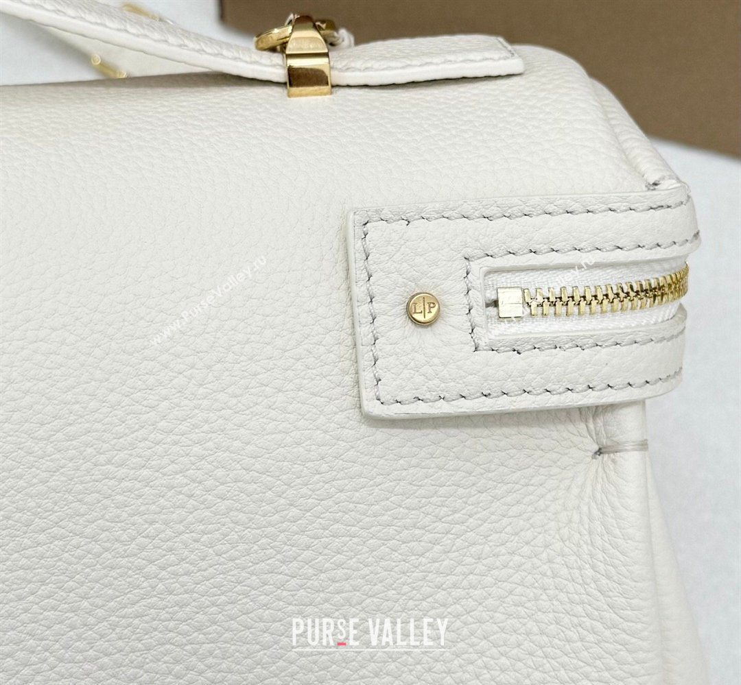 Loro Piana LP Extra Softy Bag L33 in Grained Leather White 2026 FAQ6591 (MHUI-260408005)