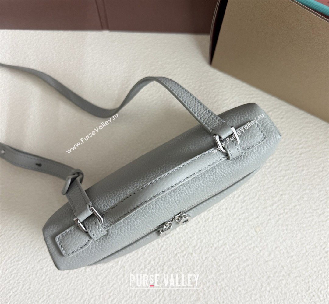 Loro Piana LP Extra Pocket Pouch L19 in Grained Leather Bean Green 2026 FAI8393 (YY-260408044)