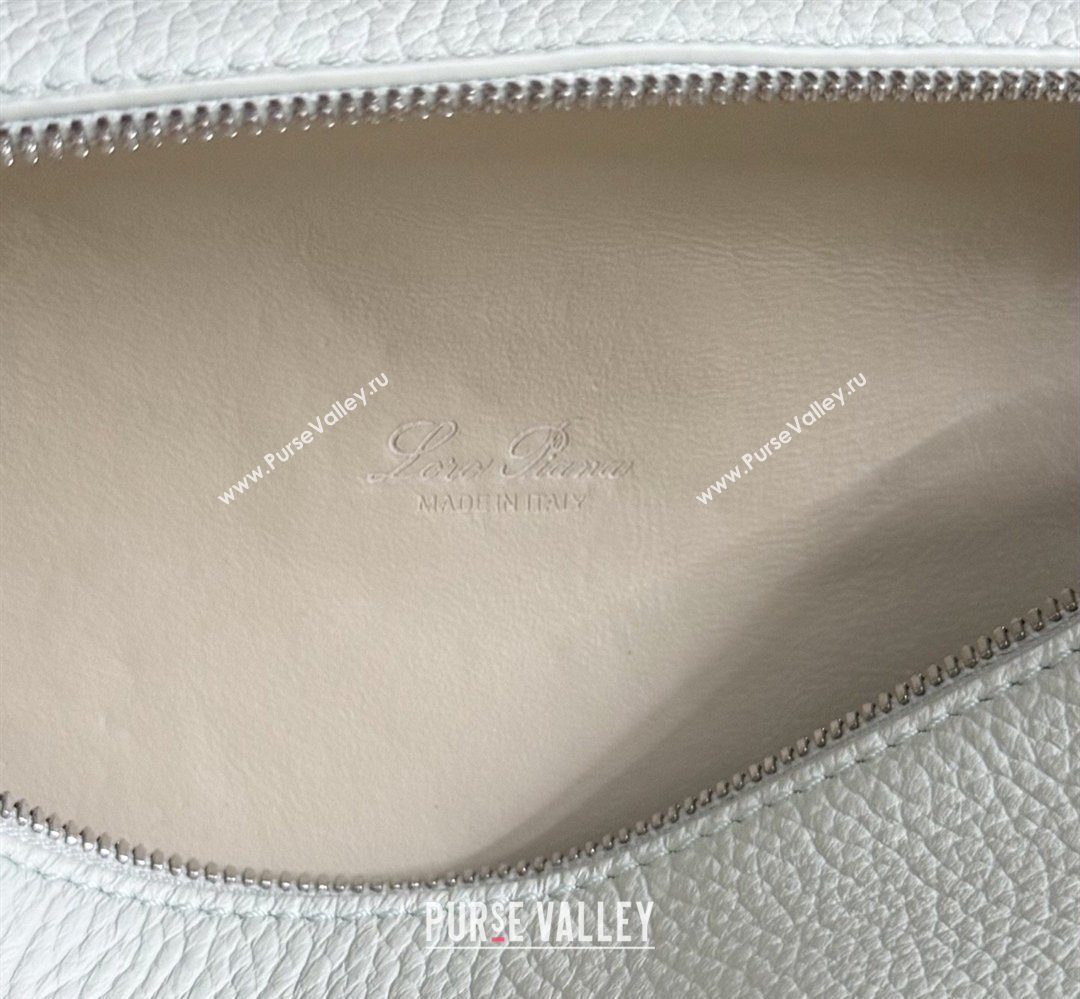 Loro Piana LP Extra Pocket Pouch L19 in Grained Leather Pale Blue 2026 FAI8393 (YY-260408043)