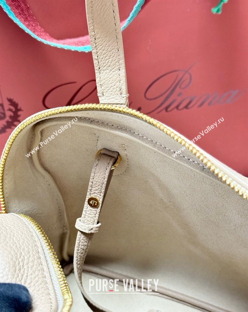 Loro Piana LP Small Needle bag in Grained Leather Light Mastic 2026 (BF-260408080)