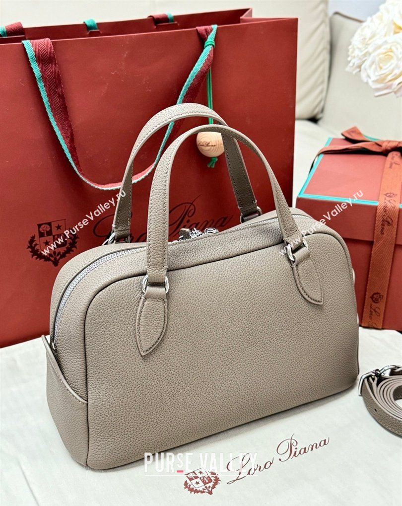 Loro Piana LP Small Needle bag in Grained Leather Warm Beige 2026 (BF-260408083)