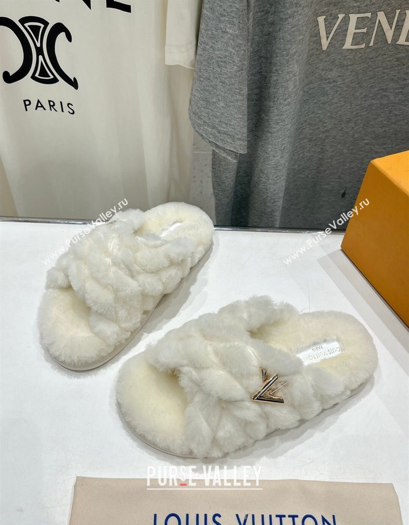 Louis Vuitton LV Bliss Comfort Shearling Flat Slides Sandal White 2025 1ACTEA (MD-250829111)