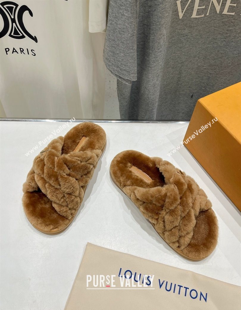 Louis Vuitton LV Bliss Comfort Shearling Flat Slides Sandal Brown 2025 1ACTEA (MD-250829112)