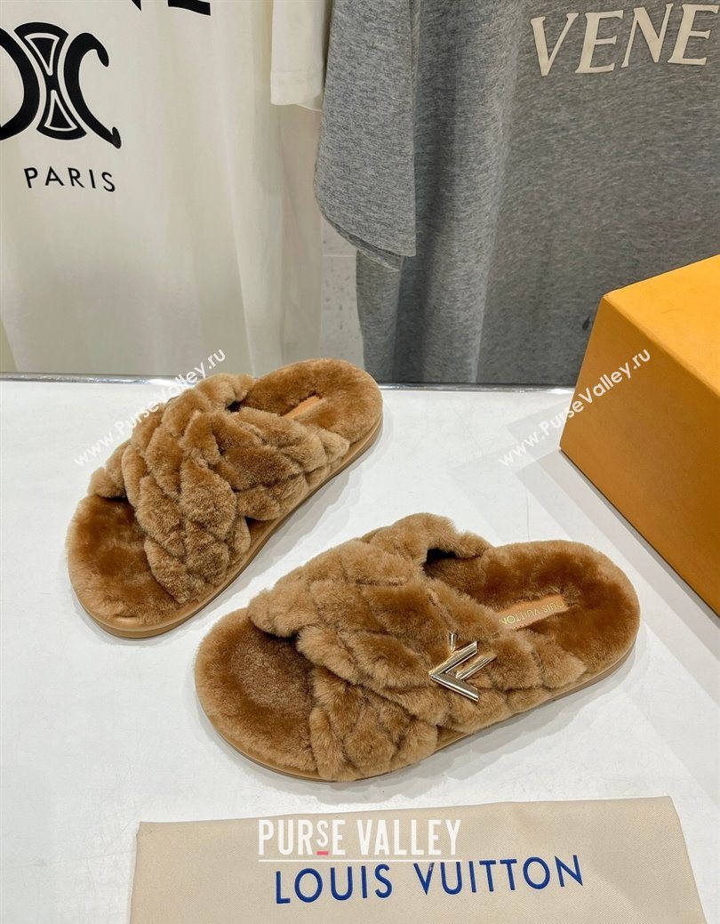 Louis Vuitton LV Bliss Comfort Shearling Flat Slides Sandal Brown 2025 1ACTEA (MD-250829112)