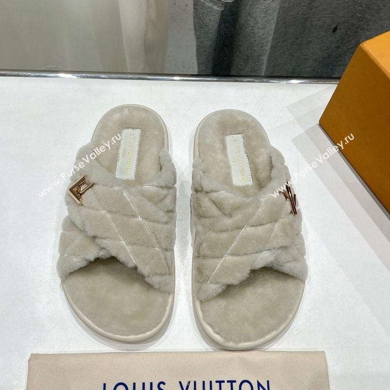 Louis Vuitton LV Bliss Comfort Shearling Flat Slides Sandal Grey 2025 1ACTEA (MD-250829113)
