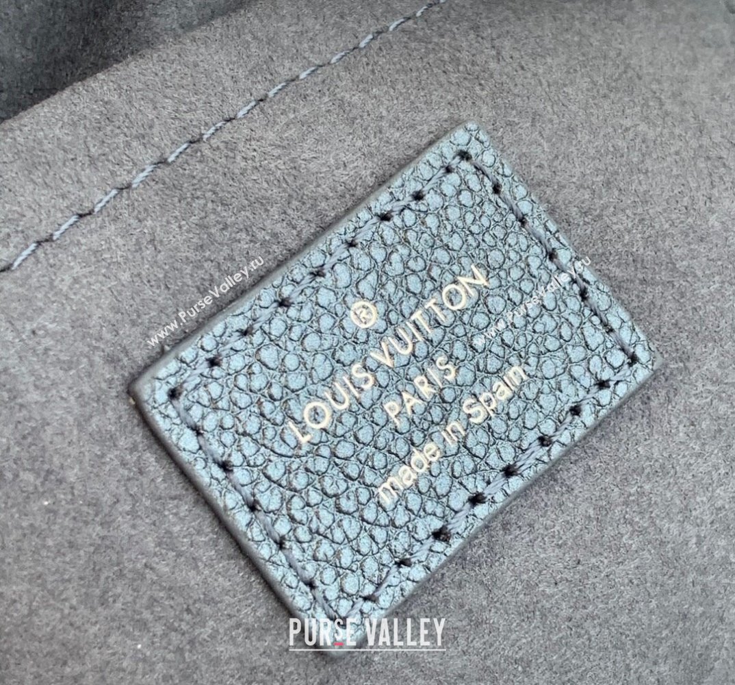 Louis Vuitton Speedy Bandoulière 20 Bag in Shimmering Navy Blue Embossed Grained Leather M58958 2021 (KI-21112724)