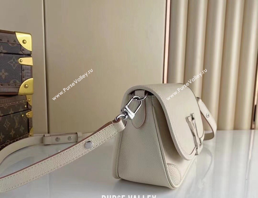 Louis Vuitton Buci Crossbody Bag in Epi Leather M59457 Quartz White 2022 (KI-22012016)