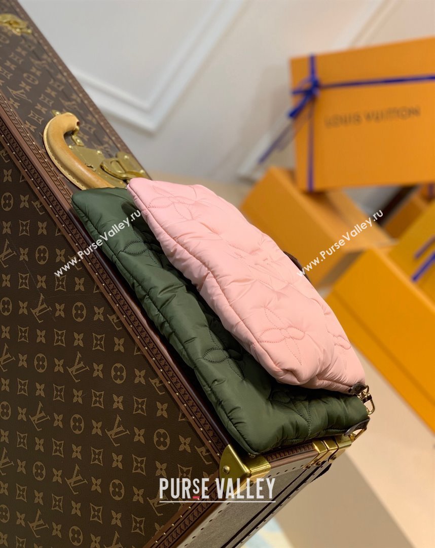 Louis Vuitton Maxi Multi Pochette Accessoires Shoulder Bag in Padded Nylon M58977 Green/Beige 2022 (KI-22012019)