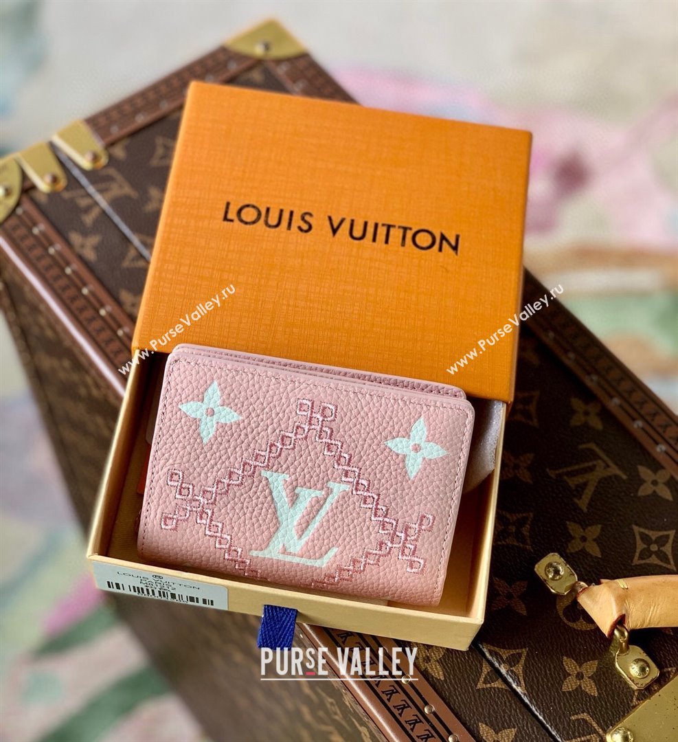 Louis Vuitton Cléa Wallet in Embroidered Quilted Leather M81212 Pink 2022 (KI-22031501)