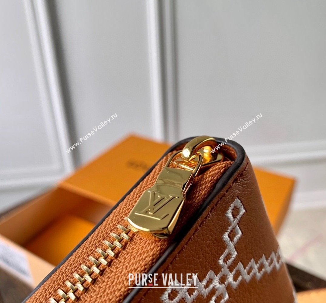 Louis Vuitton Zippy Wallet in Embroidered Quilted Leather M81141 Brown 2022 (KI-22031521)