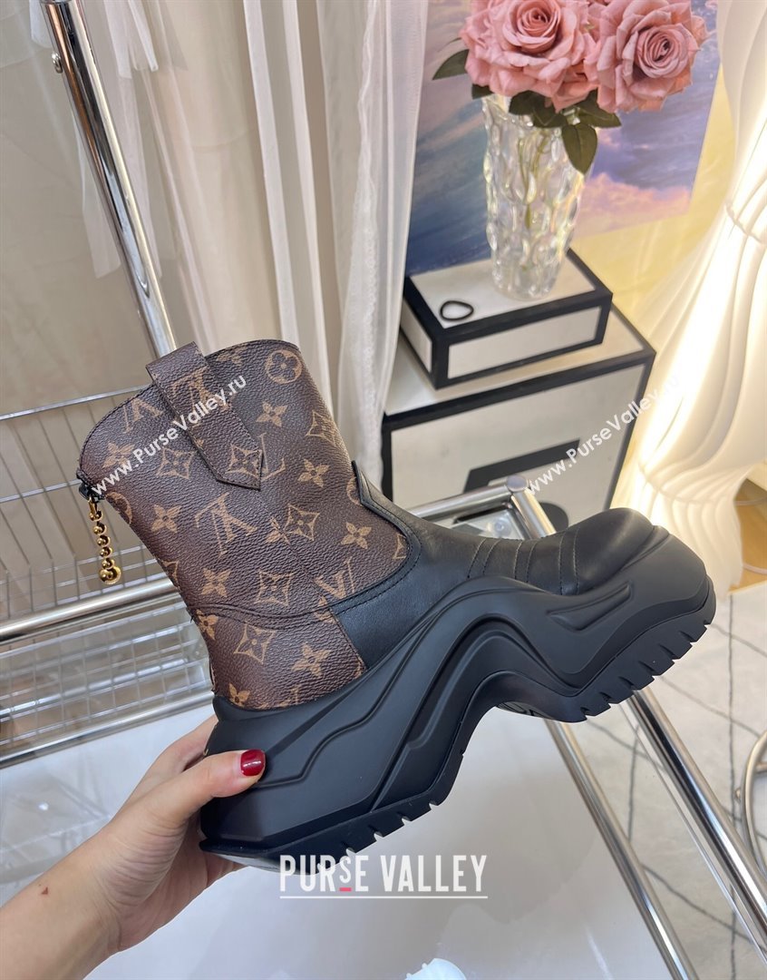 Louis Vuitton LV Archlight 2.0 Platform Ankle Boot in Monogram Canvas and Leather 2023 1ABHSM (MD-230904033)