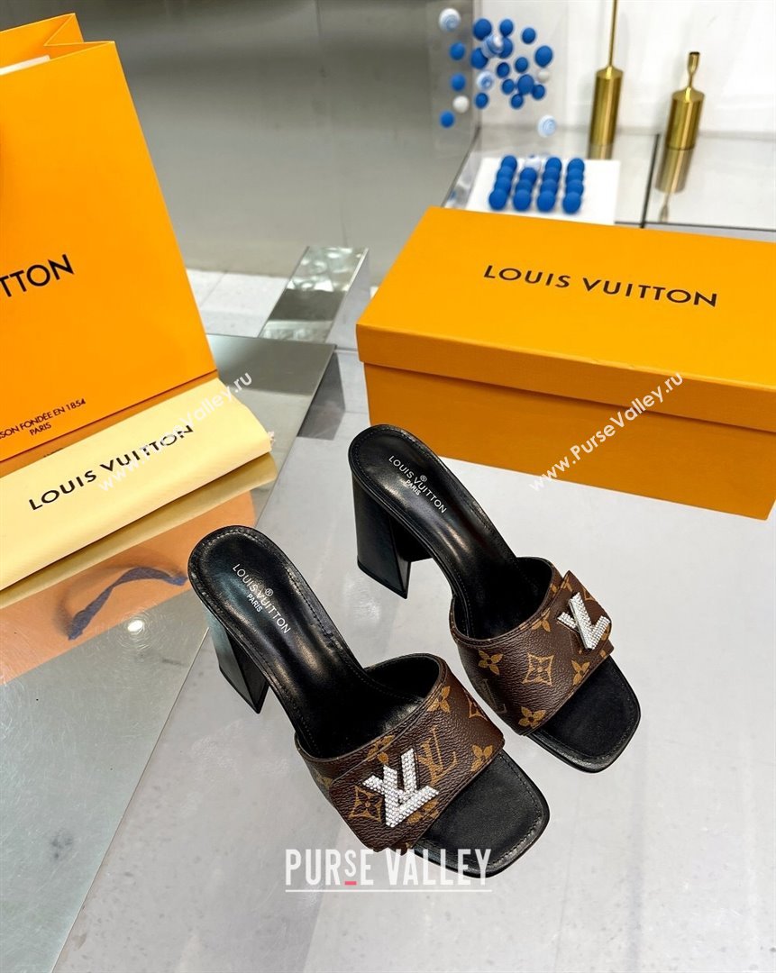 Louis Vuitton Shake Monogram Canvas Heel Slide Sandals 9.5cm with Crystal LV Twist 2 2023 (MD-231013040)