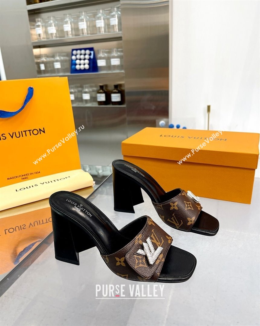 Louis Vuitton Shake Monogram Canvas Heel Slide Sandals 9.5cm with Crystal LV Twist 2 2023 (MD-231013040)