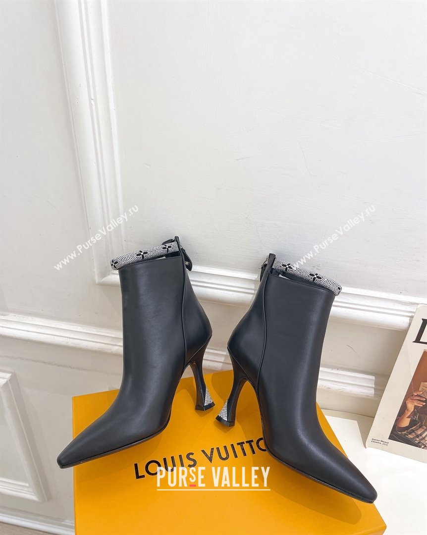 Louis Vuitton Calf Leather Ankle Boot 9.5cm with Crystal Ankle Strap Black 2023 LV101205 (MD-231012128)