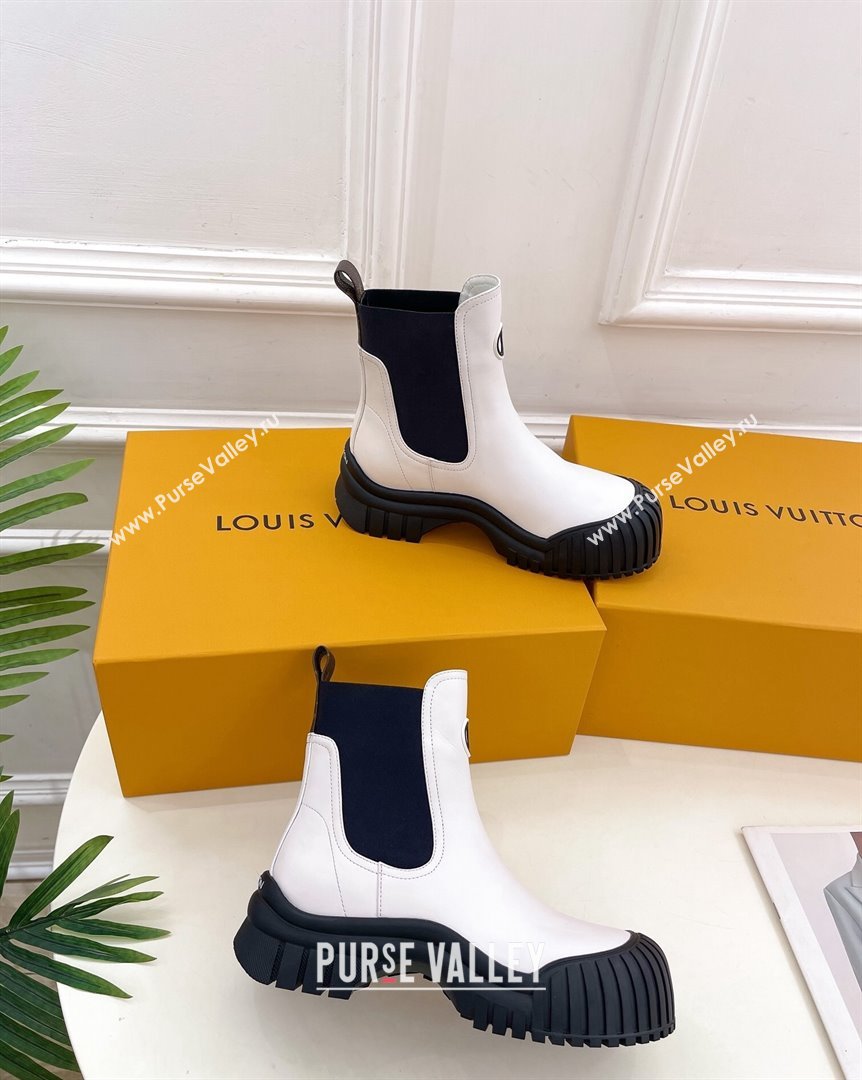 Louis Vuitton Rubby Flat Ankle Boot in Calf Leather White 2023 1AAM0O (MD-231012133)