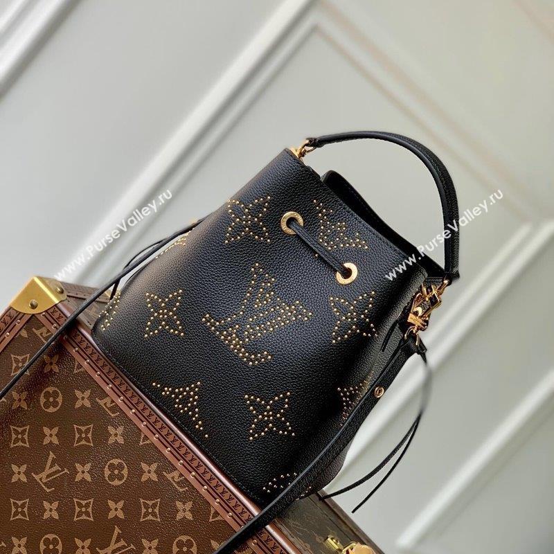 Louis Vuitton NeoNoe BB Bucket Bag in Black Monogram Empreinte Leather with Studs M46734 2023 (KI-231020088)