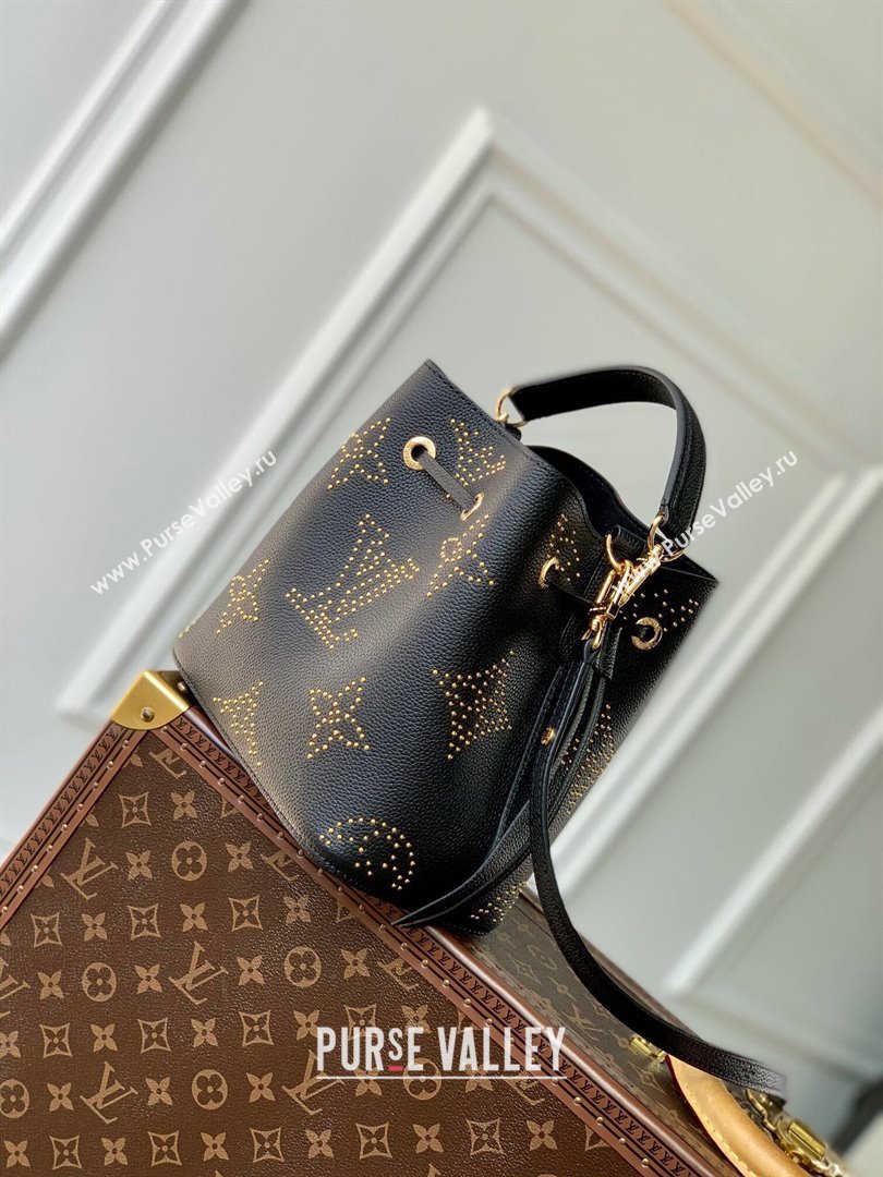 Louis Vuitton NeoNoe BB Bucket Bag in Black Monogram Empreinte Leather with Studs M46734 2023 (KI-231020088)