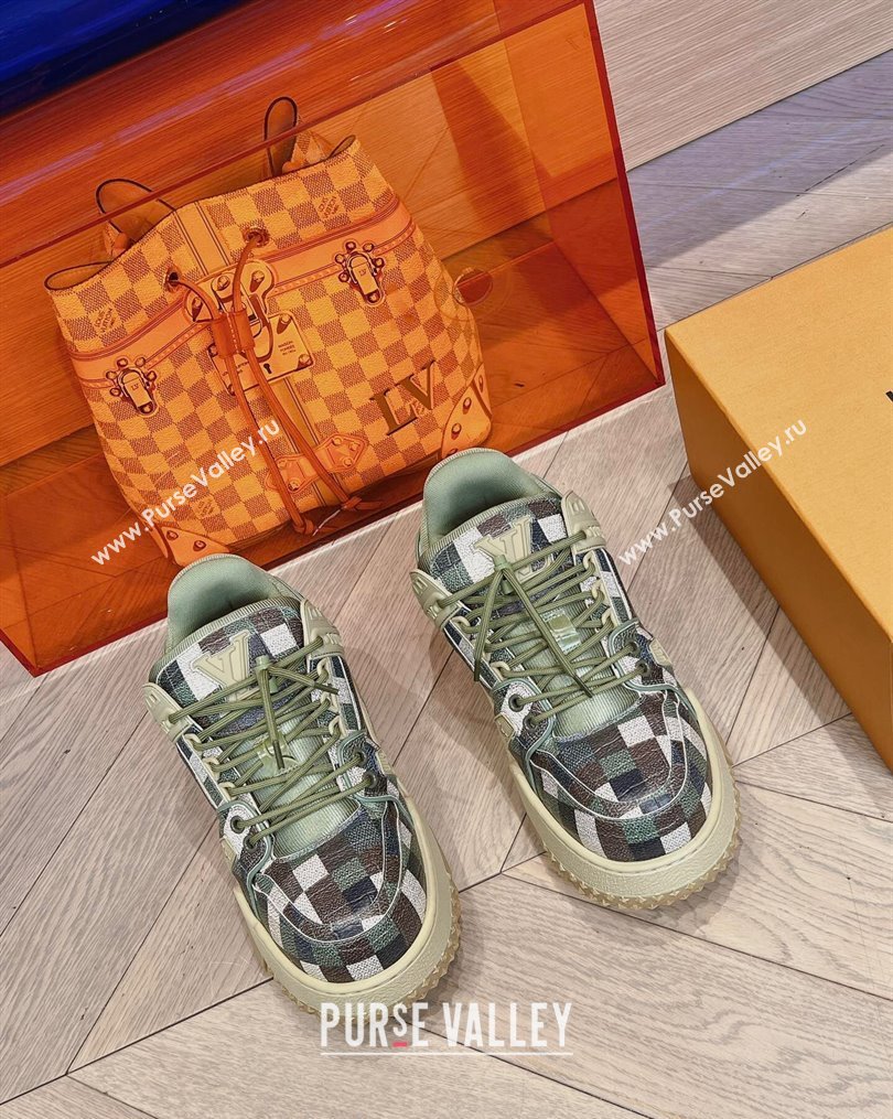 Louis Vuitton LV Trainer Maxi Sneakers in Stone Embossed Leather Green/Multicolor 2023 LV10251 (MD-231025121)