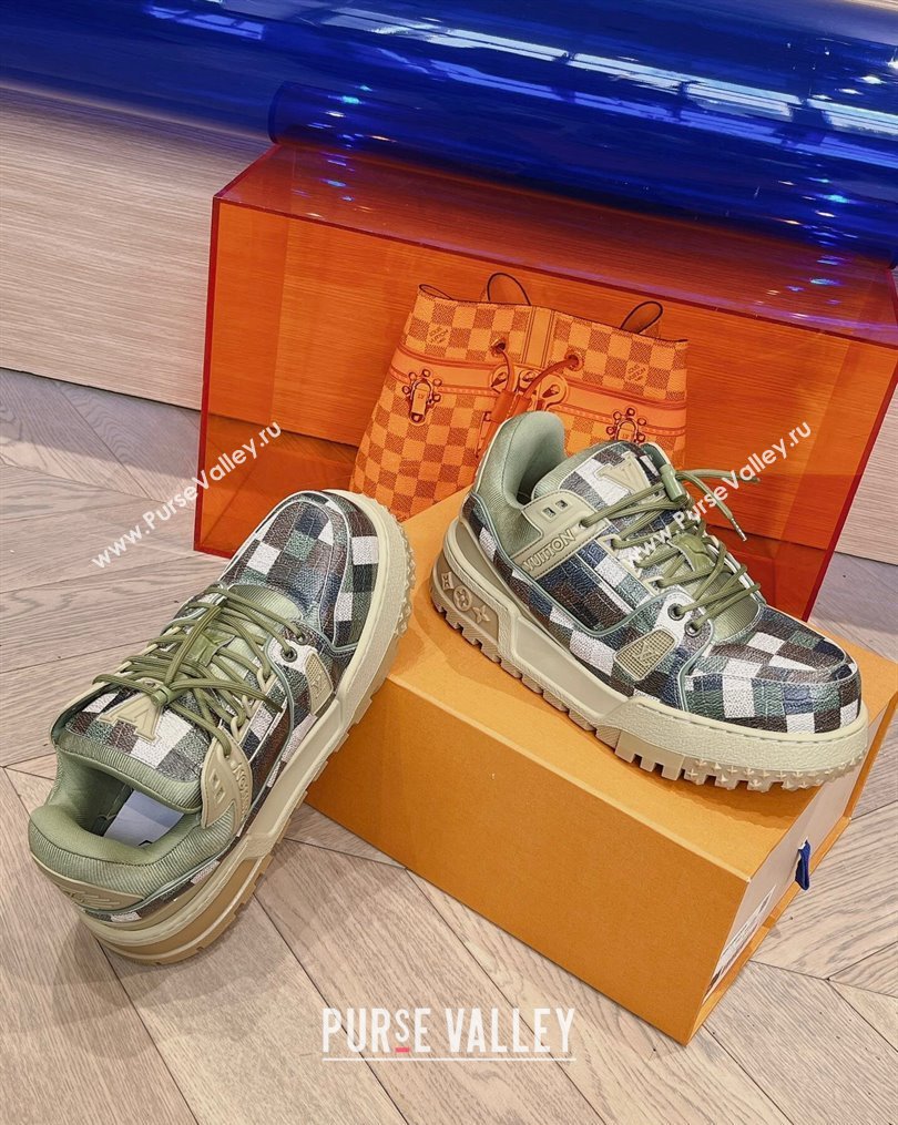 Louis Vuitton LV Trainer Maxi Sneakers in Stone Embossed Leather Green/Multicolor 2023 LV10251 (MD-231025121)