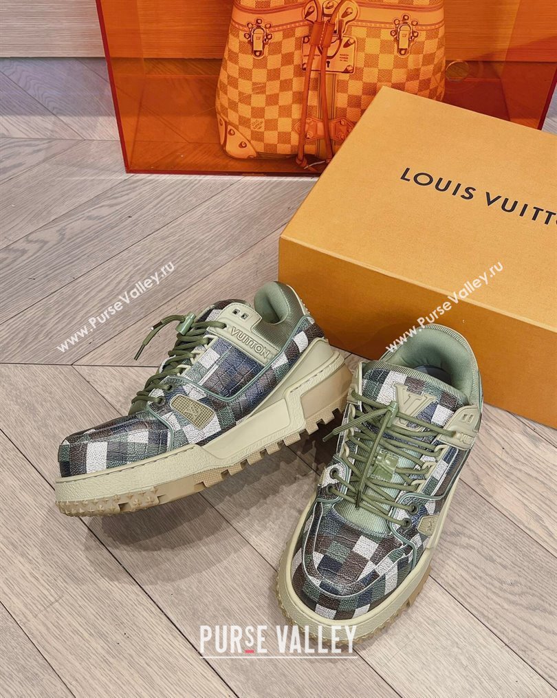 Louis Vuitton LV Trainer Maxi Sneakers in Stone Embossed Leather Green/Multicolor 2023 LV10251 (MD-231025121)