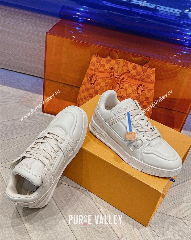 Louis Vuitton LV Trainer Sneakers in Calf Leather White 2023 LV10252 (MD-231025130)