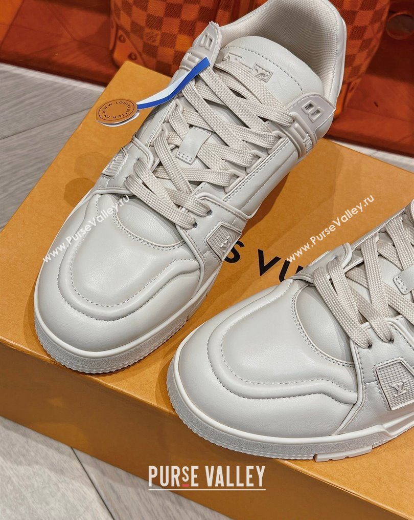 Louis Vuitton LV Trainer Sneakers in Calf Leather White 2023 LV10252 (MD-231025130)