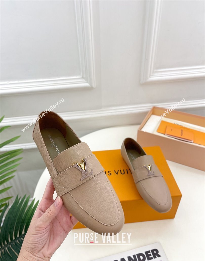 Louis Vuitton LV Capri Loafers in Grained Leather Beige 2023 1AC9C9 (MD-231104003)