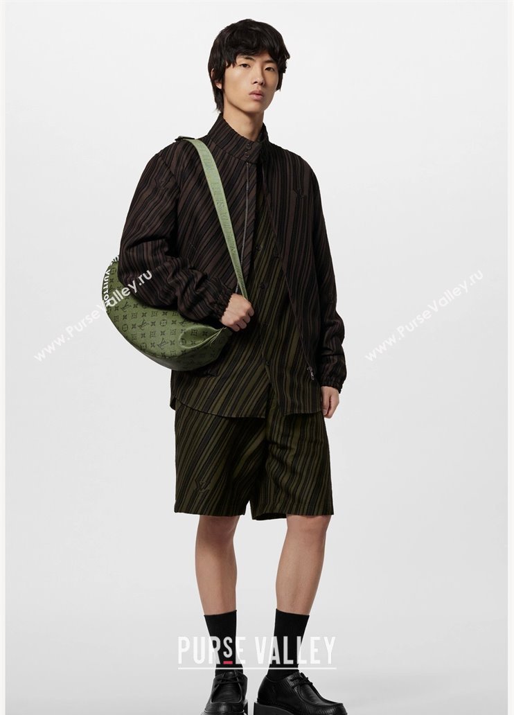 Louis Vuitton Mens Hamac Crossbody Bag in Monogram Canvas M23779 Khaki Green 2023 (KI-231113033)