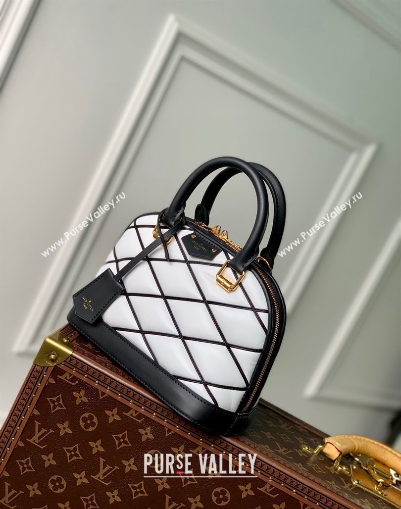 Louis Vuitton Alma BB Bag in Quilted Lambskin M23761 White/Black 2024 (KI-240218036)