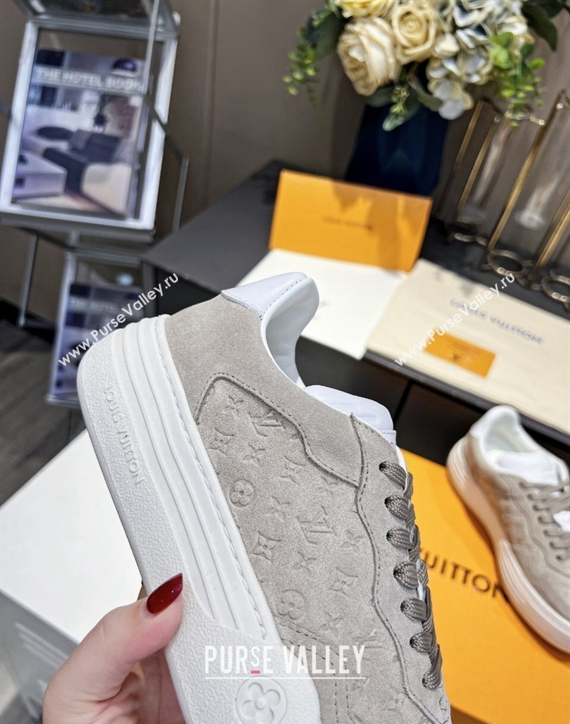 Louis Vuitton V Groovy Platform Sneakers in Monogram Suede Grey 2 2024 (MD-240226116)