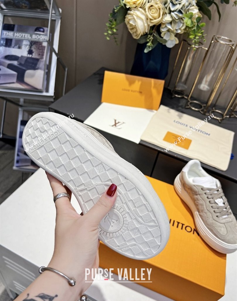 Louis Vuitton V Groovy Platform Sneakers in Monogram Suede Grey 2 2024 (MD-240226116)