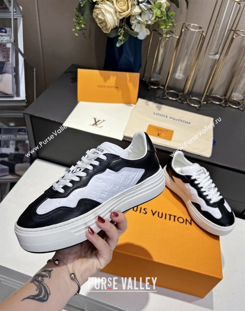 Louis Vuitton V Groovy Platform Sneakers in Monogram Leather White/Black 2024 (MD-240226117)
