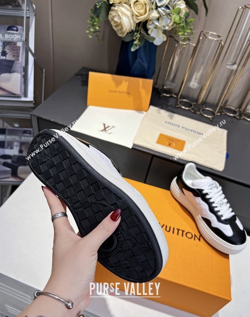 Louis Vuitton V Groovy Platform Sneakers in Monogram Leather White/Black 2024 (MD-240226117)
