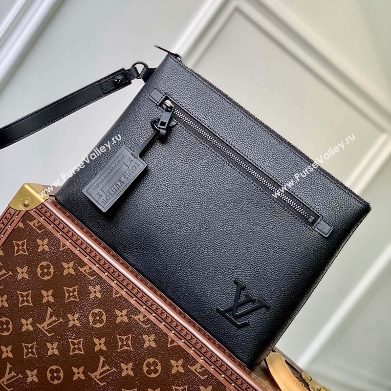 Louis Vuitton Takeoff Pouch in Cowhide Leather M69837 Black 2023 (KI-240311106)