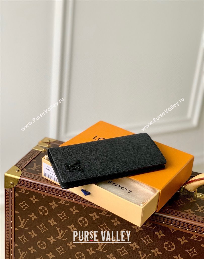 Louis Vuitton Brazza Wallet in Grained Leather M69980 Black 2024 (KI-240311115)